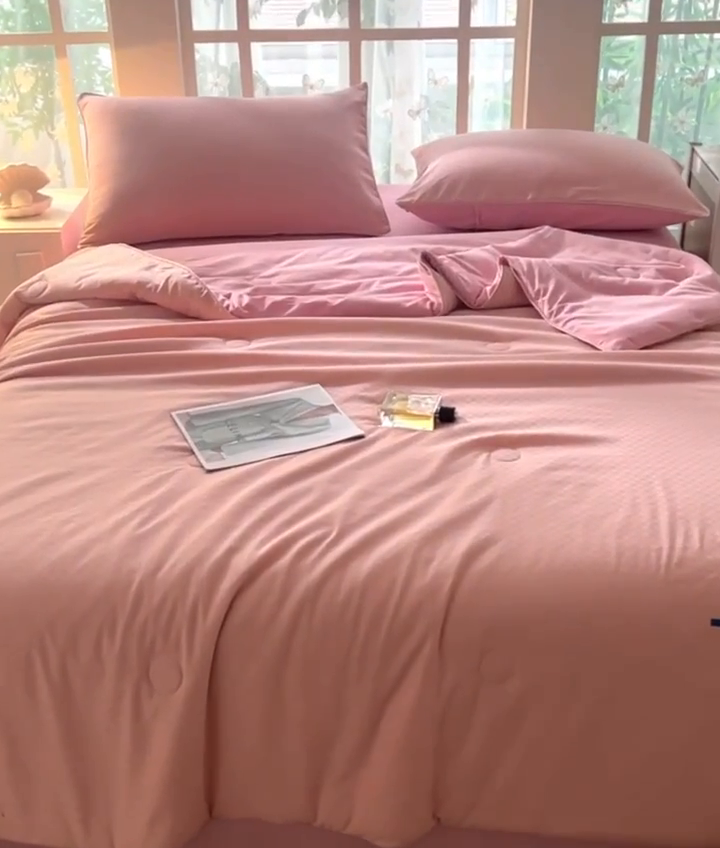 91家纺网 家纺一手货源 找家纺 芙绣 芙绣 2025新款七彩华夫格提花夏被四件套夏凉被空调被 浅玉+粉