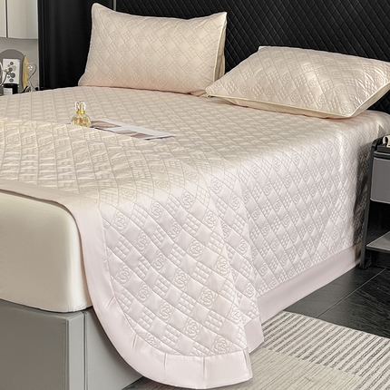 2025轻奢风A类长绒棉夹棉床盖床笠三件套纯色绗绣四季高级感纯色全棉纯棉床上用品 颜粉