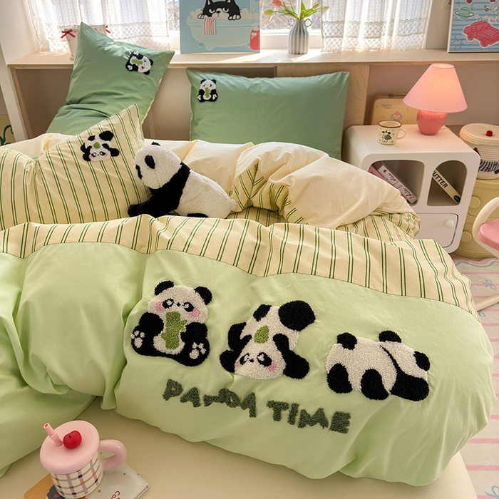 91家纺网 家纺一手货源 找家纺 娜娜 2025新款全棉立体毛巾绣四件套 熊猫墩墩