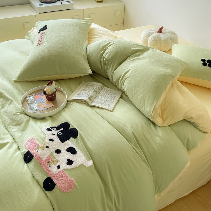 91家纺网 家纺一手货源 找家纺 宜家坊 2025新款卡通水洗棉毛巾绣四件套 浅绿配米黄