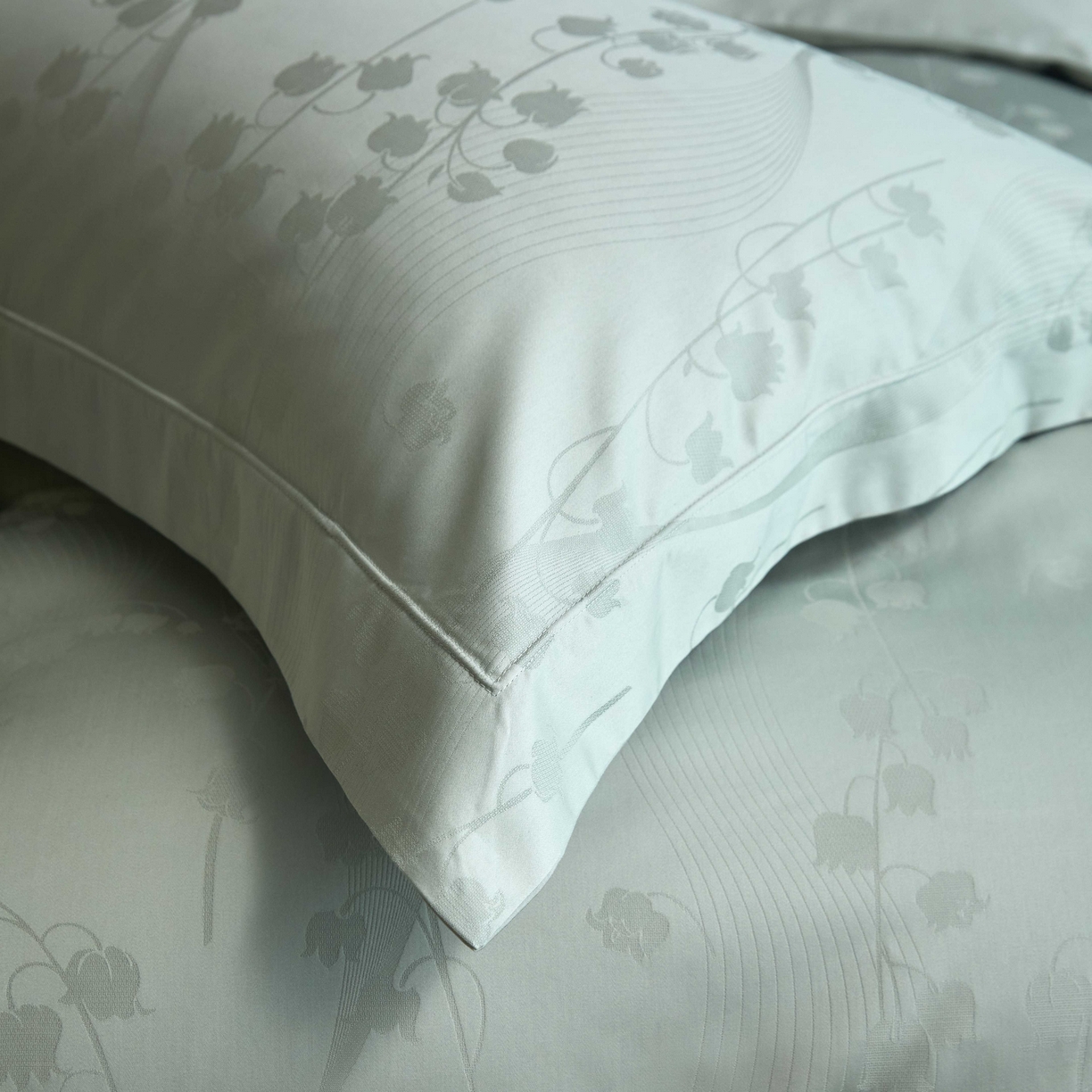 91家纺网 家纺一手货源 找家纺 榻尚家居 2025春夏新款长绒棉全棉纯棉贡缎提花手工立体埋绳工艺四件套 曼丽（苹果绿）