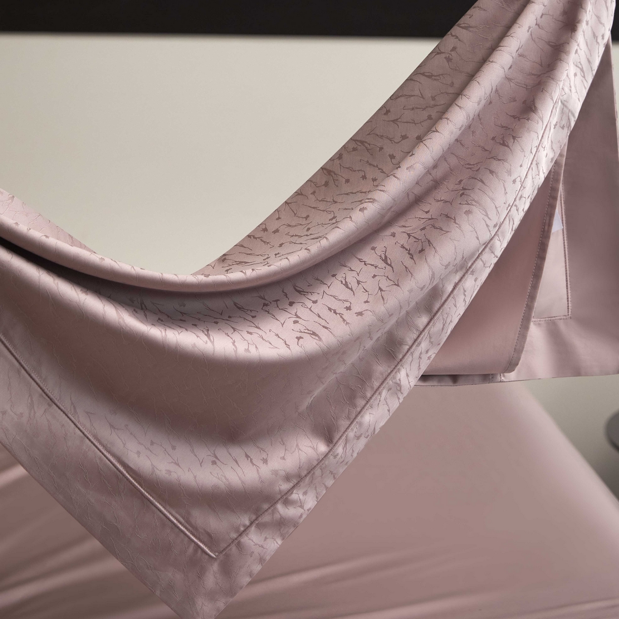 91家纺网 家纺一手货源 找家纺 （总）榻尚家居 2025春夏新款长绒棉全棉纯棉贡缎提花手工立体埋绳工艺四件套