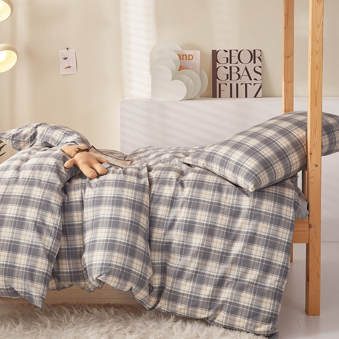 91家纺网 家纺一手货源 找家纺 水洗的故事 2025新款开学季色织水洗棉学生宿舍三件套 乔南灰