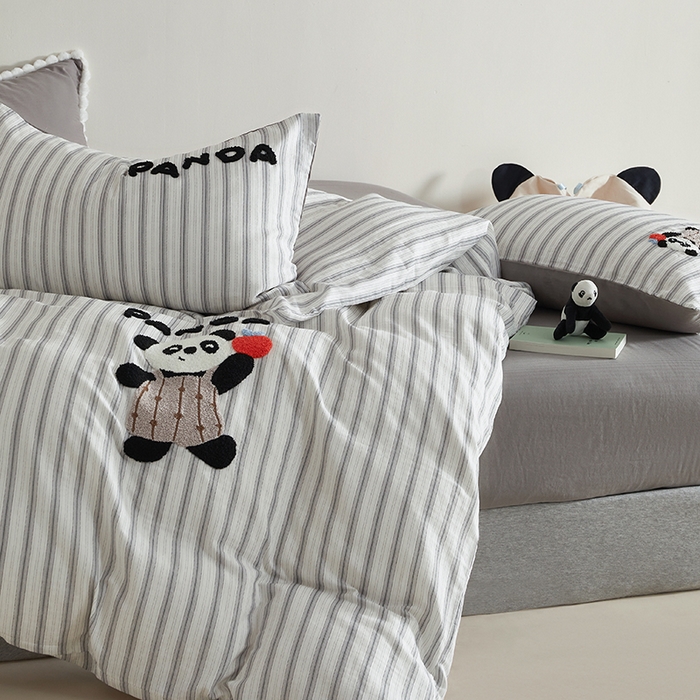 91家纺网 家纺一手货源 找家纺 怡家居 2025新款全棉双层纱可爱卡通毛巾绣四件套 小熊猫