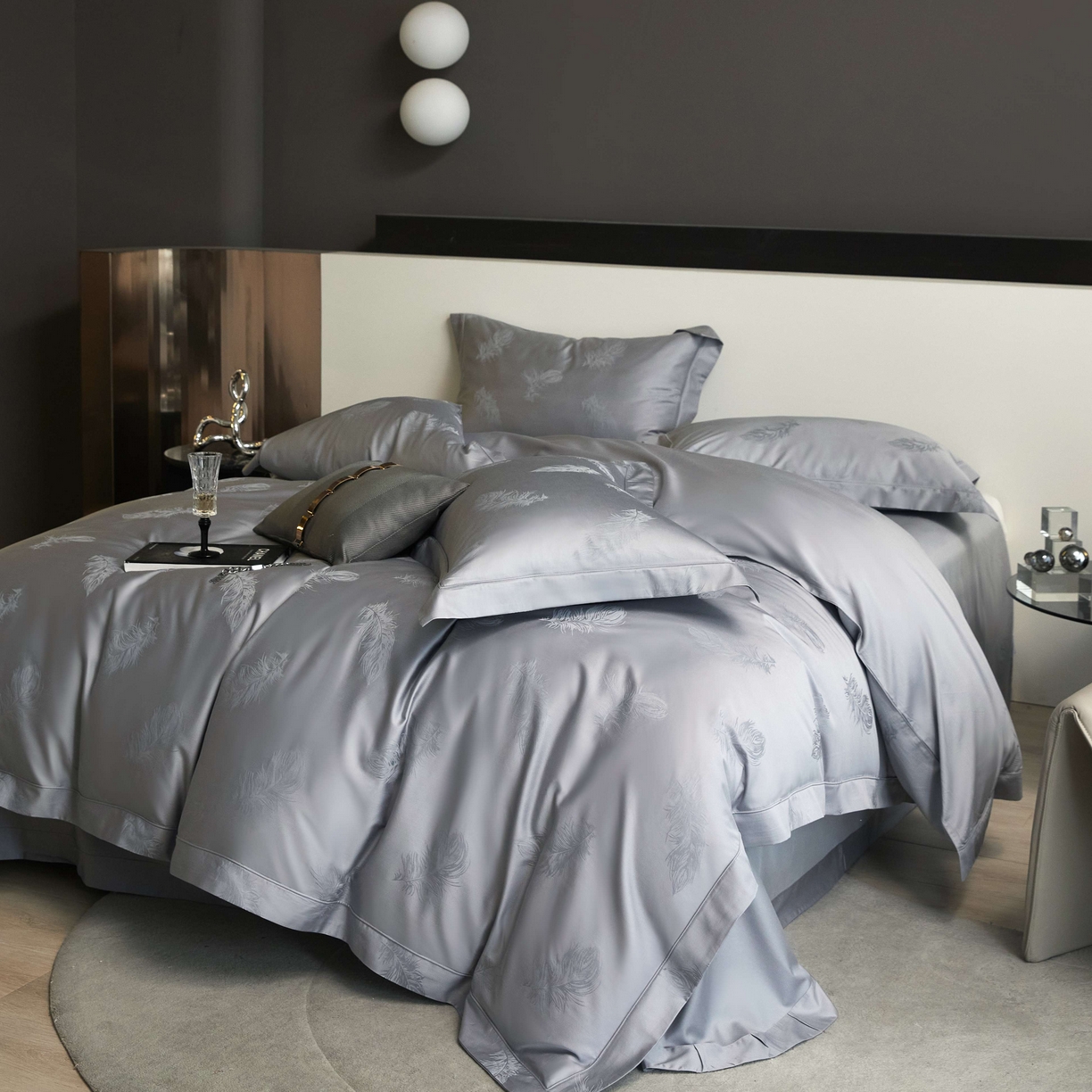 91家纺网 家纺一手货源 找家纺 榻尚家居 2025春夏新款长绒棉全棉纯棉贡缎提花手工立体埋绳工艺四件套 飘羽（高级灰）