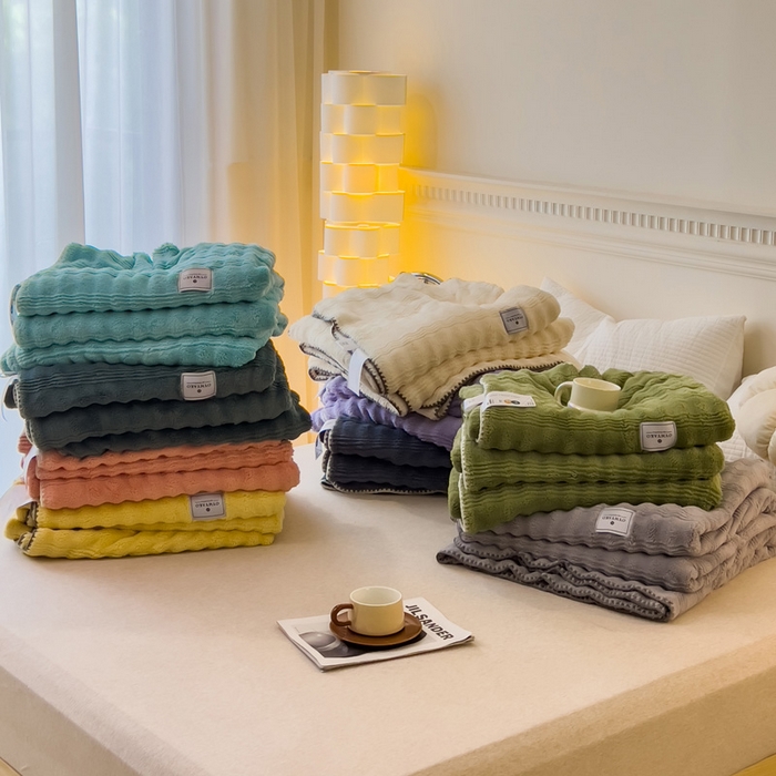 91家纺网 家纺一手货源 找家纺 宜家坊 2025新款高克重双面绒毛卡兔绒多功能毛毯 组合图