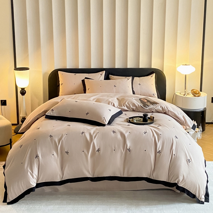 91家纺网 家纺一手货源 找家纺 米彩家纺 2025新款水洗磨毛四件套-蝴蝶结爱心系列 蝴蝶结浅香槟