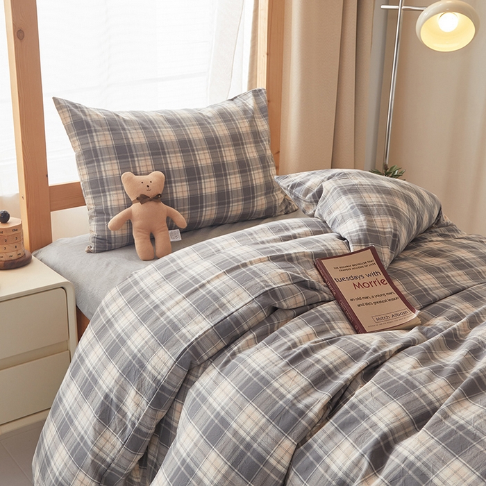 91家纺网 家纺一手货源 找家纺 水洗的故事 2025新款开学季色织水洗棉学生宿舍三件套 乔南灰