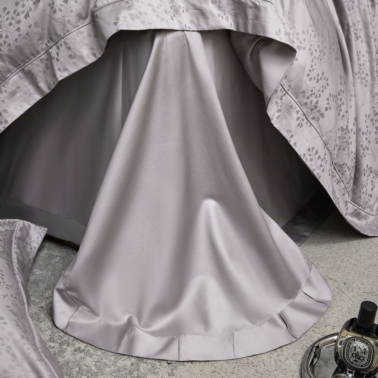 91家纺网 家纺一手货源 找家纺 榻尚家居 2025春夏新款长绒棉全棉纯棉贡缎提花手工立体埋绳工艺四件套 写意之美-高级灰