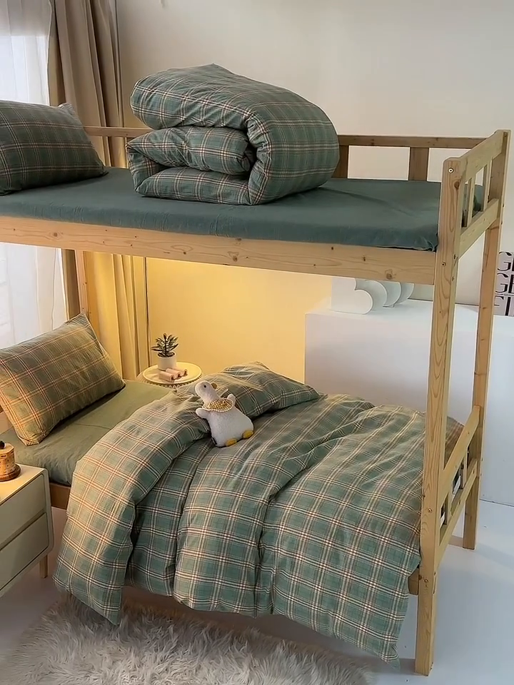 91家纺网 家纺一手货源 找家纺 水洗的故事 2025新款开学季色织水洗棉学生宿舍三件套 青萝绿