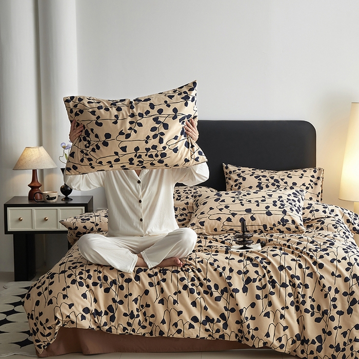 91家纺网 家纺一手货源 找家纺 水洗的故事 2025新款全棉磨毛印花四件套 芊寻