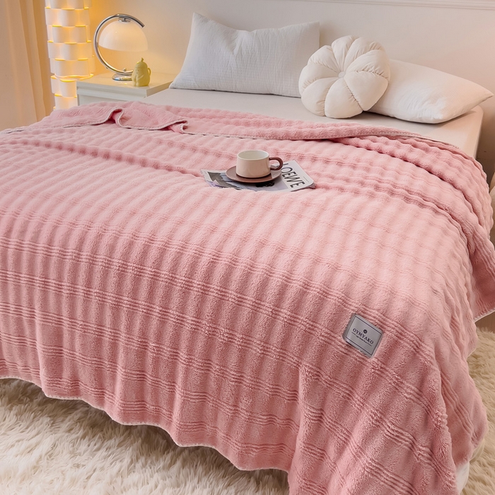 91家纺网 家纺一手货源 找家纺 宜家坊 2025新款高克重双面绒毛卡兔绒多功能毛毯 蜜桃粉