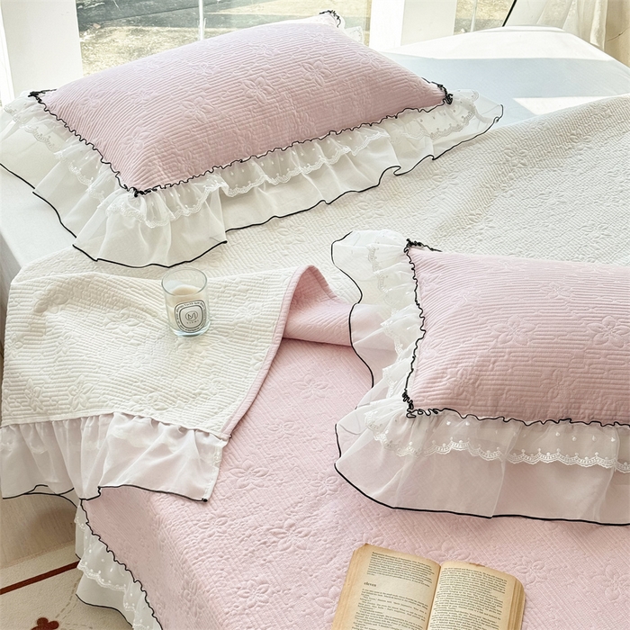 91家纺网 家纺一手货源 找家纺 金喜 2025新款韩版木棉纯色床盖双层蕾丝边夹棉床盖-星梦系列 星梦-桃夭