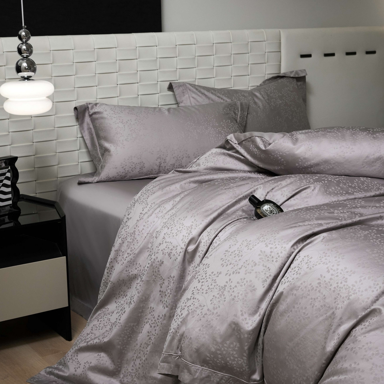 91家纺网 家纺一手货源 找家纺 榻尚家居 2025春夏新款长绒棉全棉纯棉贡缎提花手工立体埋绳工艺四件套 写意之美-高级灰