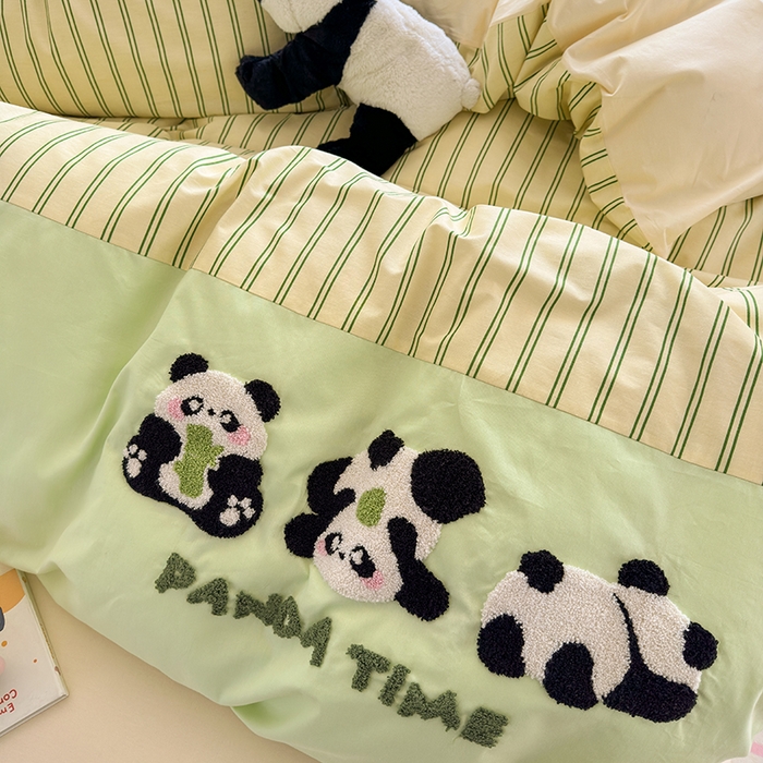 91家纺网 家纺一手货源 找家纺 娜娜 2025新款全棉立体毛巾绣四件套 熊猫墩墩