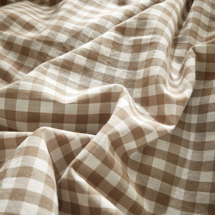 91家纺网 家纺一手货源 找家纺 水洗的故事 2025新款开学季色织水洗棉学生宿舍三件套 浅咖小格