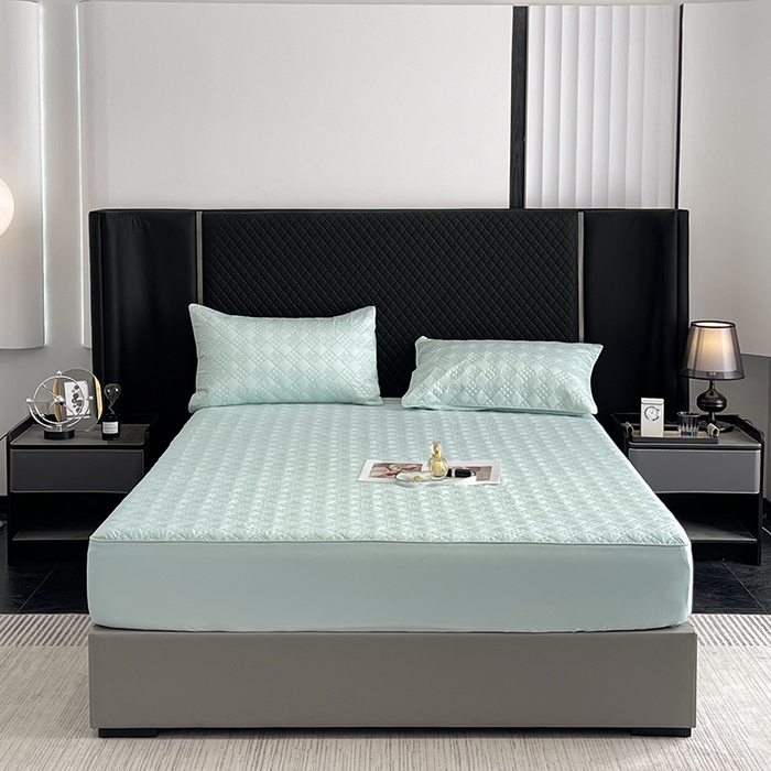 91家纺网 家纺一手货源 找家纺 2025轻奢风A类长绒棉夹棉床盖床笠三件套纯色绗绣四季高级感纯色全棉纯棉床上用品 茶绿