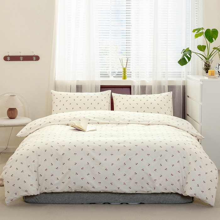 91家纺网 家纺一手货源 找家纺 绫韵2025春夏新款ins清新卡通碎花全棉13372精梳纯棉四件套系列 迎夏