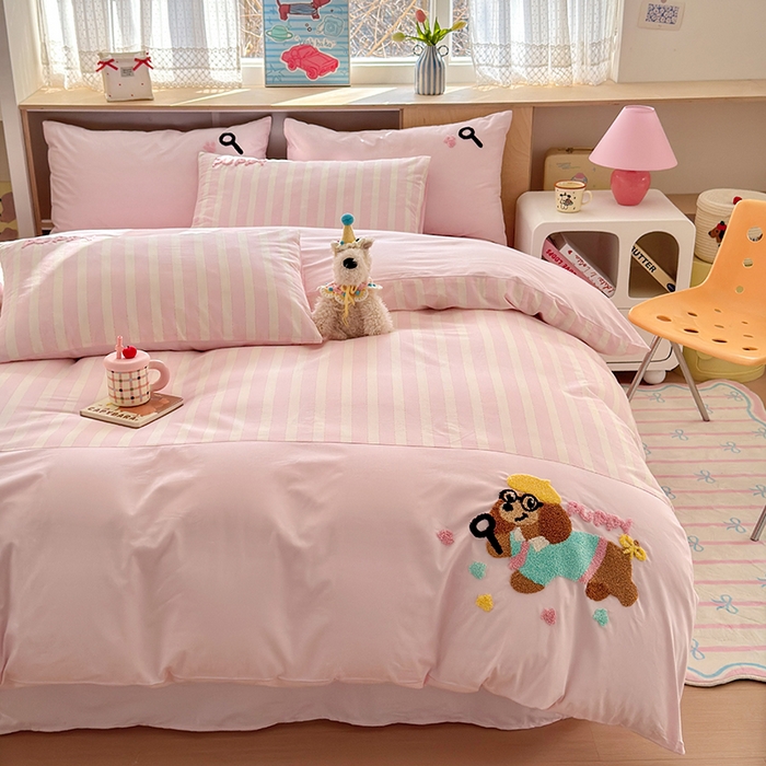 91家纺网 家纺一手货源 找家纺 娜娜 2025新款全棉立体毛巾绣四件套 快乐小狗