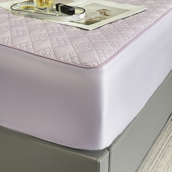 91家纺网 家纺一手货源 找家纺 2025轻奢风A类长绒棉夹棉床盖床笠三件套纯色绗绣四季高级感纯色全棉纯棉床上用品 黛紫