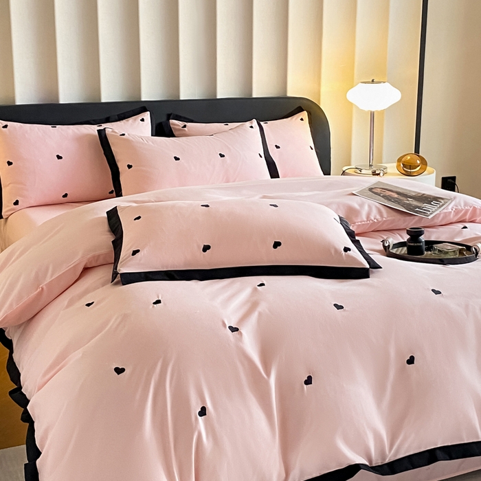 91家纺网 家纺一手货源 找家纺 米彩家纺 2025新款水洗磨毛四件套-蝴蝶结爱心系列 爱心粉玉