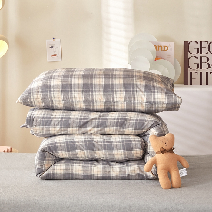 91家纺网 家纺一手货源 找家纺 水洗的故事 2025新款开学季色织水洗棉学生宿舍三件套 乔南灰