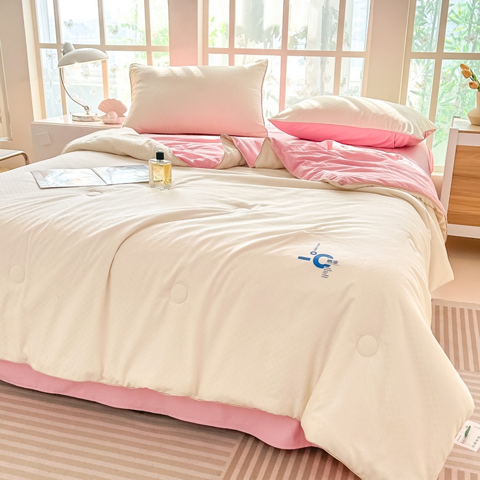 91家纺网 家纺一手货源 找家纺 芙绣 芙绣 2025新款七彩华夫格提花夏被四件套夏凉被空调被 奶昔+粉