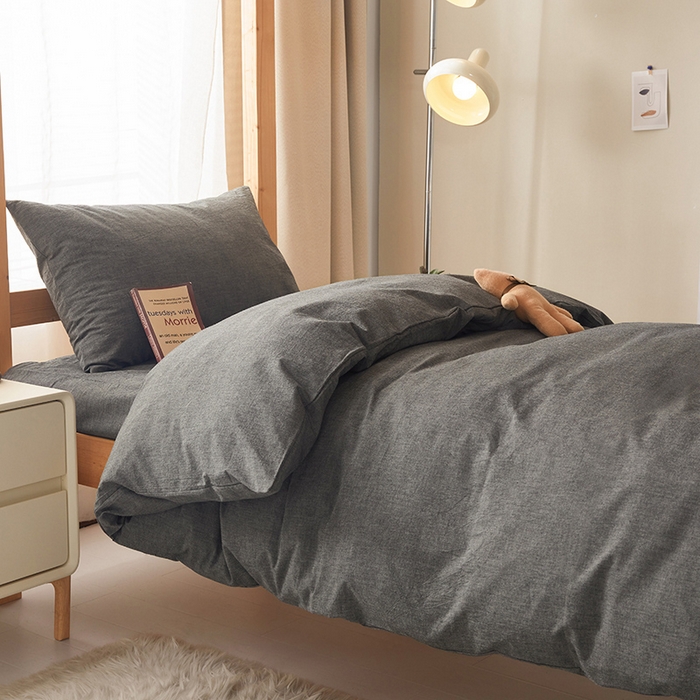 91家纺网 家纺一手货源 找家纺 水洗的故事 2025新款开学季色织水洗棉学生宿舍三件套 深灰素色