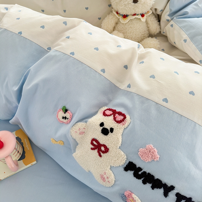 91家纺网 家纺一手货源 找家纺 娜娜 2025新款全棉立体毛巾绣四件套 波点小熊