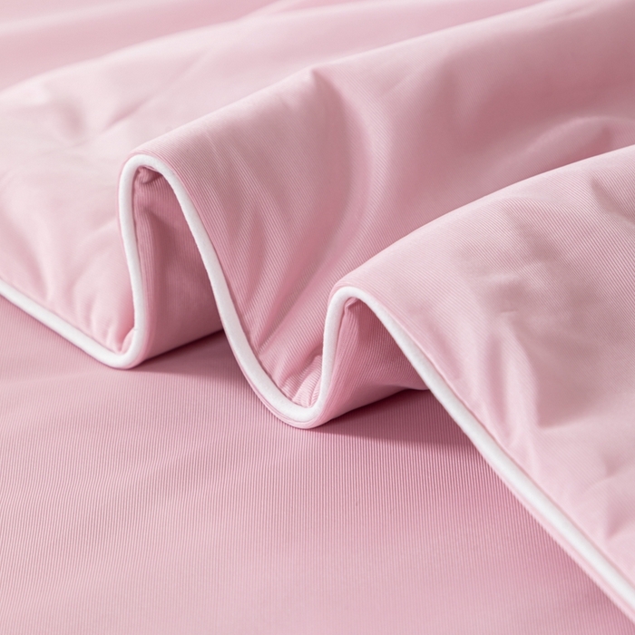91家纺网 家纺一手货源 找家纺 鑫贝阳 2025春夏新款纯色双拼A类凉感丝夏凉被 粉黛玉