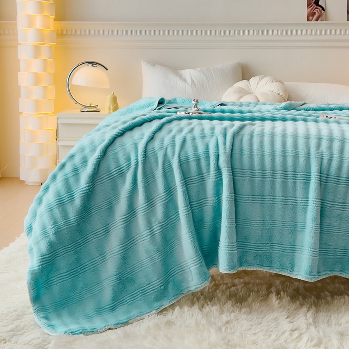 91家纺网 家纺一手货源 找家纺 宜家坊 2025新款高克重双面绒毛卡兔绒多功能毛毯 天空蓝