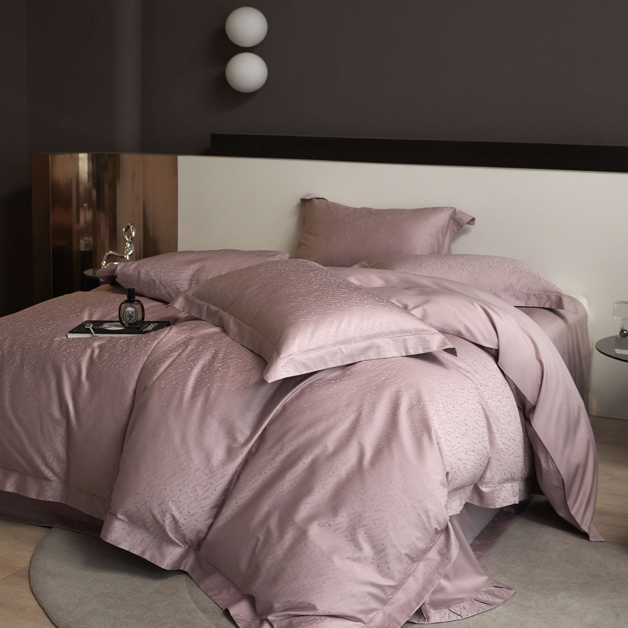 91家纺网 家纺一手货源 找家纺 榻尚家居 2025春夏新款长绒棉全棉纯棉贡缎提花手工立体埋绳工艺四件套 艾克亚（灰紫）