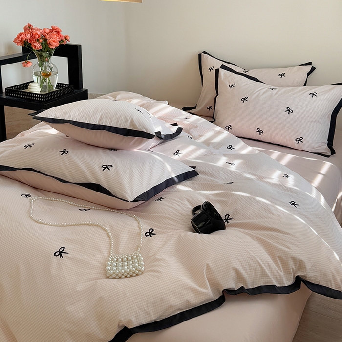 91家纺网 家纺一手货源 找家纺 优悦生活馆2025新款全棉纯棉水洗棉刺绣四件套 粉小格-蝴蝶结