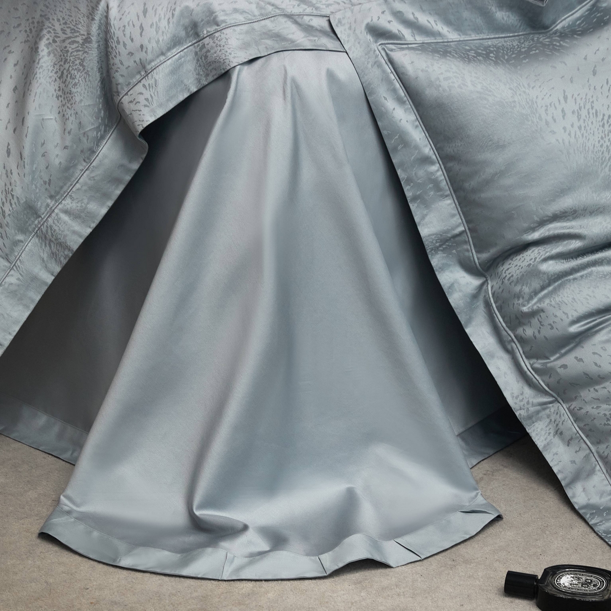 91家纺网 家纺一手货源 找家纺 榻尚家居 2025春夏新款长绒棉全棉纯棉贡缎提花手工立体埋绳工艺四件套 星耀（天空蓝）