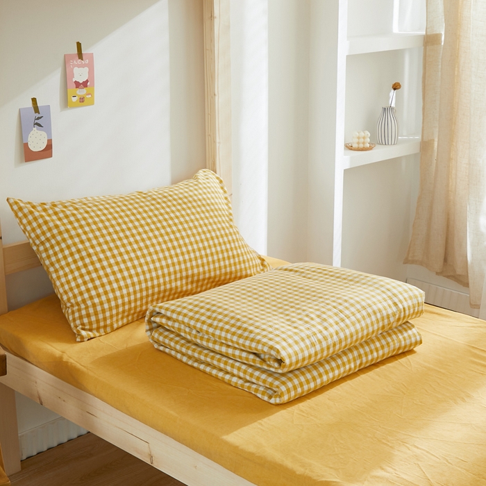 91家纺网 家纺一手货源 找家纺 水洗的故事 2025新款开学季色织水洗棉学生宿舍三件套 柠檬小格