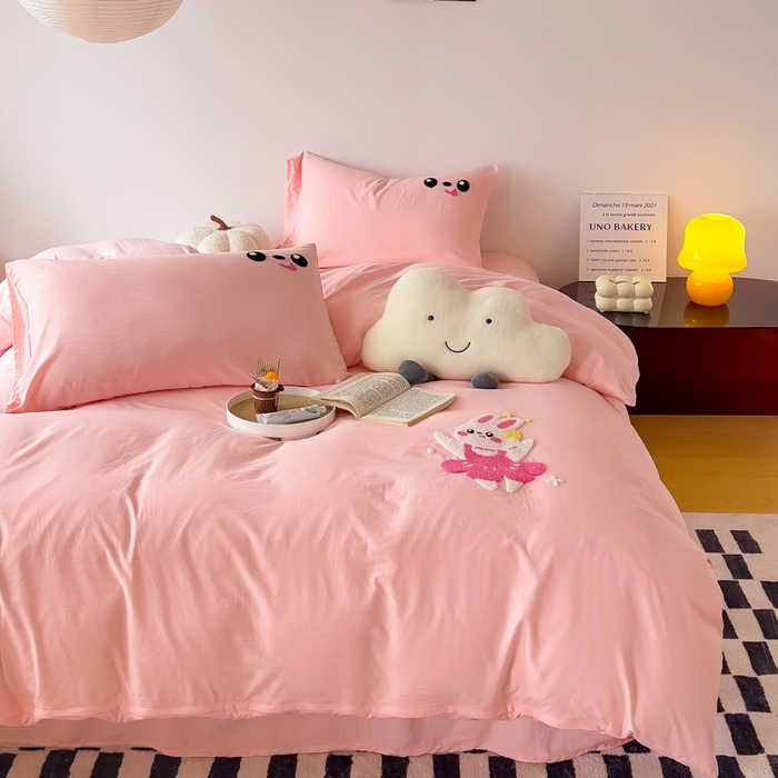 91家纺网 家纺一手货源 找家纺 宜家坊 2025新款卡通水洗棉毛巾绣四件套 快乐兔