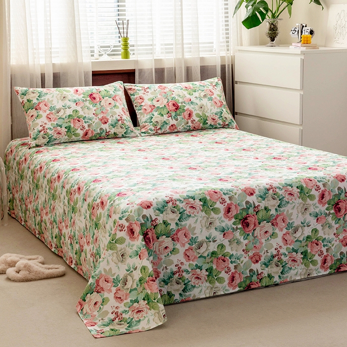 91家纺网 家纺一手货源 找家纺 绫韵 2025春夏新款ins清新卡通碎花全棉13372精梳纯棉单床单系列 浪漫花舞