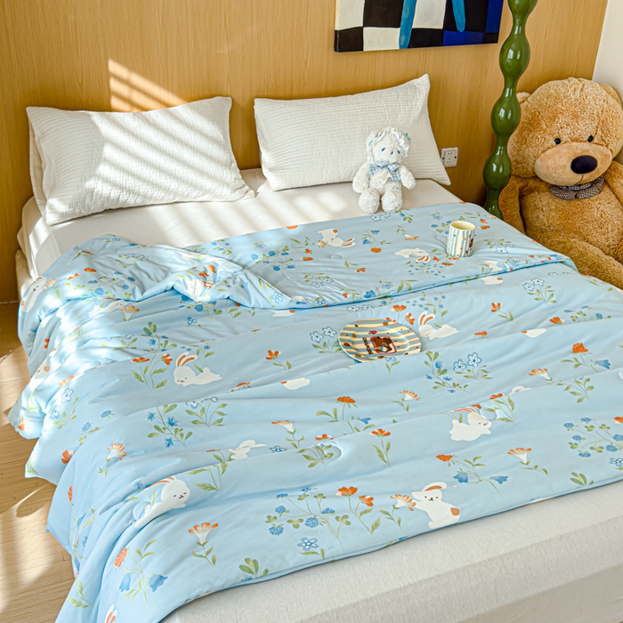 91家纺网 家纺一手货源 找家纺 品乐家纺 2025新款A类针织棉大豆被夏被夏凉被空调被学生被子 花丛兔