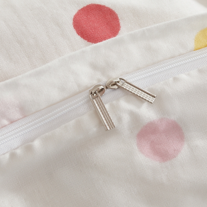 91家纺网 家纺一手货源 找家纺 怡家居 2025新款全棉双层纱可爱卡通毛巾绣四件套 点点小淘气