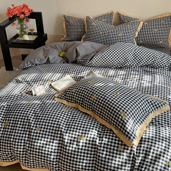 91家纺网 家纺一手货源 找家纺 优悦生活馆2025新款全棉纯棉水洗棉刺绣四件套 黑格-爱心