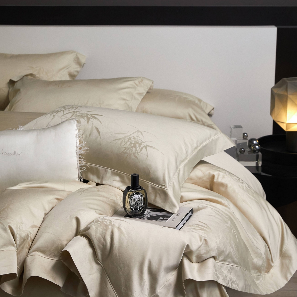 91家纺网 家纺一手货源 找家纺 榻尚家居 2025春夏新款长绒棉全棉纯棉贡缎提花手工立体埋绳工艺四件套 卡斯诺（清新绿）