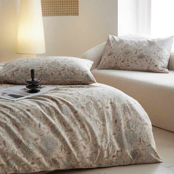 91家纺网 家纺一手货源 找家纺 水洗的故事 2025新款全棉磨毛印花四件套 绽放