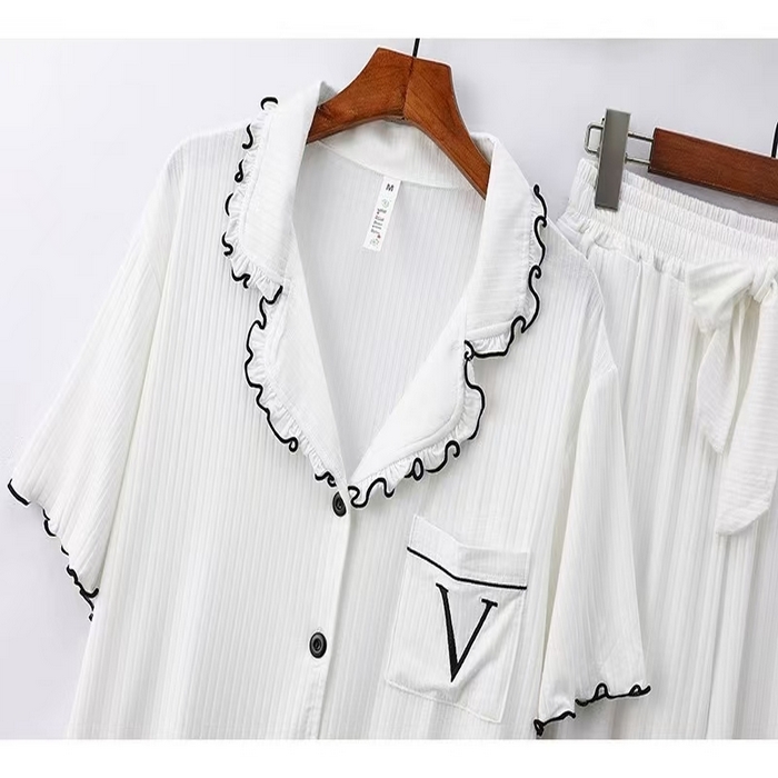 91家纺网 家纺一手货源 找家纺 洛兰沙家居馆【只代发】【只代发】 2025新款外贸欧美风8*5宽坑条莫代尔睡衣女春夏秋开衫翻领短袖长裤家居服 白色