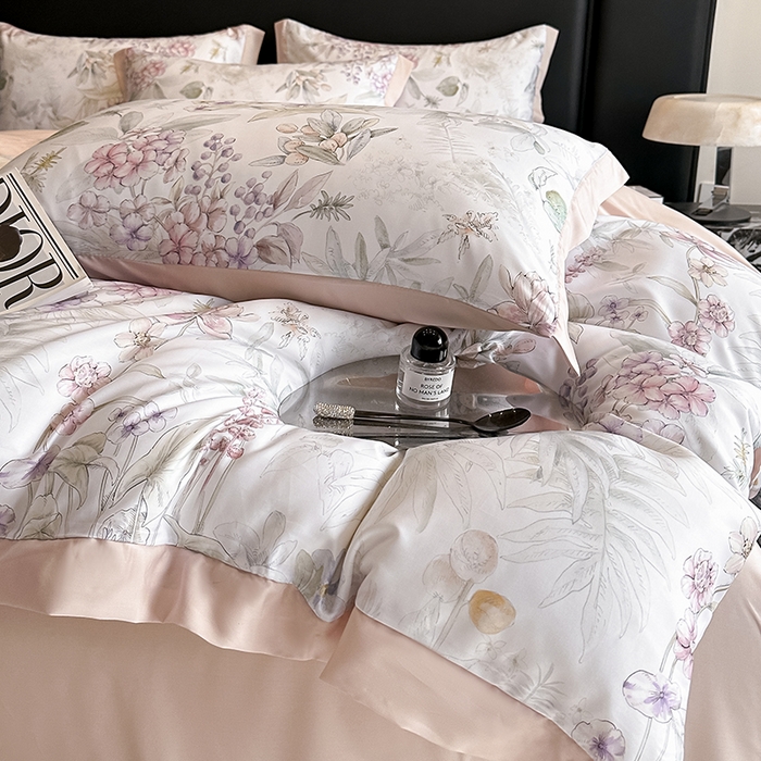 91家纺网 家纺一手货源 找家纺 金阳光家纺 2025新款高级简奢款莱赛尔数码印宽边四件套（带礼盒包装） 繁华枝恋