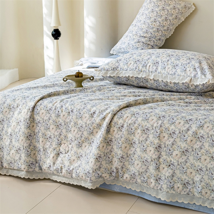 91家纺网 家纺一手货源 找家纺 被窝家纺 2025新款全棉花边大豆夏被四件套 杏园暖秋-灰