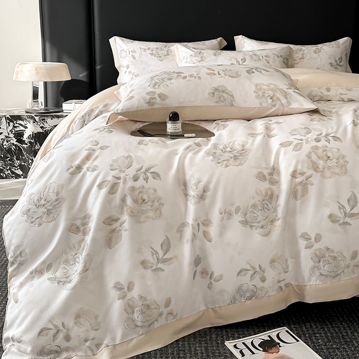 91家纺网 家纺一手货源 找家纺 金阳光家纺 2025新款高级简奢款莱赛尔数码印宽边四件套（带礼盒包装） 蔓艺