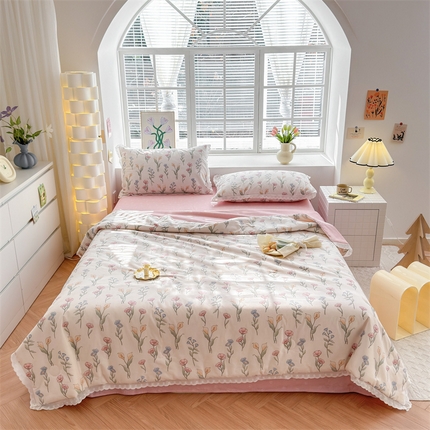 91家纺网 家纺一手货源 找家纺 被窝家纺 2025新款全棉花边大豆夏被四件套 妙语花香