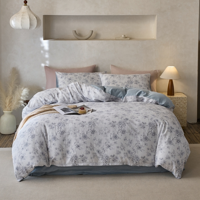 91家纺网 家纺一手货源 找家纺 时年家纺 2025零汗纱™数码印花系列套件 微风与花-蓝