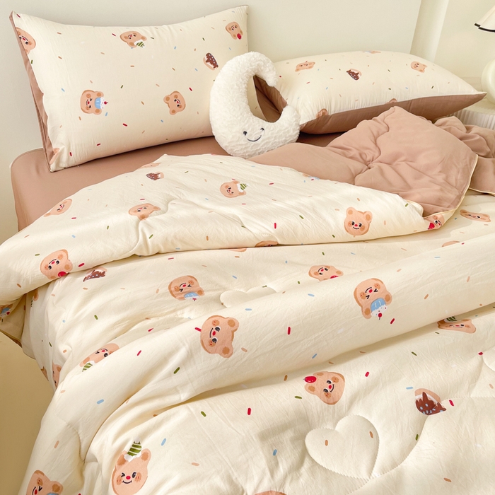 91家纺网 家纺一手货源 找家纺 宜家坊 2025新款水洗棉糯小棉夏被夏被四件套四季被春秋被单人学生双人被子被芯 帽子小熊