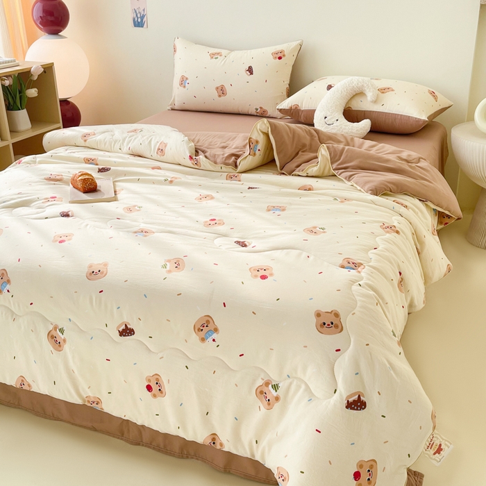 91家纺网 家纺一手货源 找家纺 宜家坊 2025新款水洗棉糯小棉夏被夏被四件套四季被春秋被单人学生双人被子被芯 帽子小熊